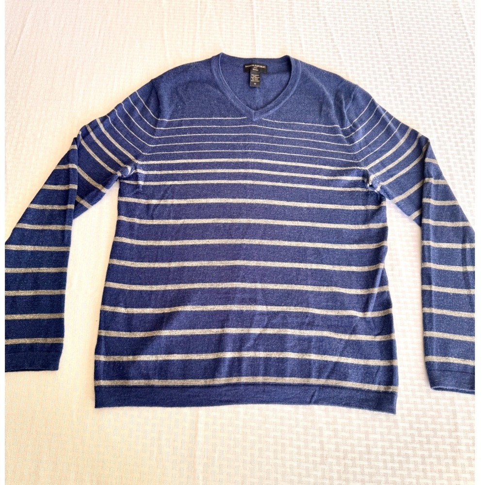 Banana Republic Merino Wool Sweater Mens Medium Blue Grey Striped V-Neck Knit